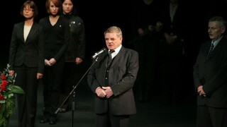 S legendárnym hercom Dančiakom sa naposledy rozlúčia v SND