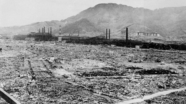 Japonci si pripomínajú výročie zhodenia atómovej bomby na Nagasaki