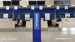 Ryanair zrušil stovky letov, zmeny sa týkajú aj Bratislavy