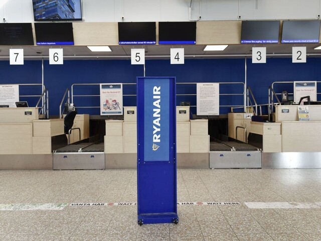 Ryanair zrušil stovky letov, zmeny sa týkajú aj Bratislavy