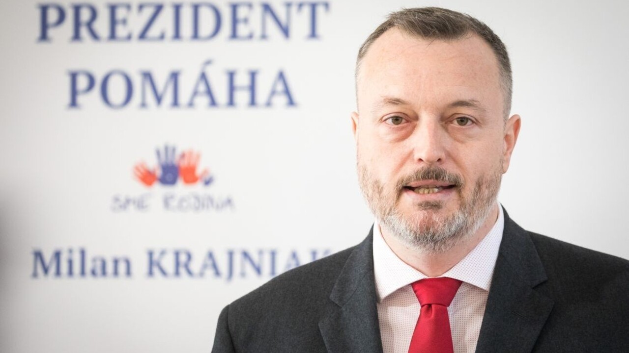 Krajniak získal ako prvý prezidentský kandidát potrebný počet podpisov