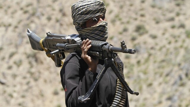 Taliban obsadil základňu v Afganistane, zahynulo desať vojakov