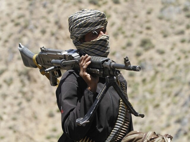 Taliban obsadil základňu v Afganistane, zahynulo desať vojakov