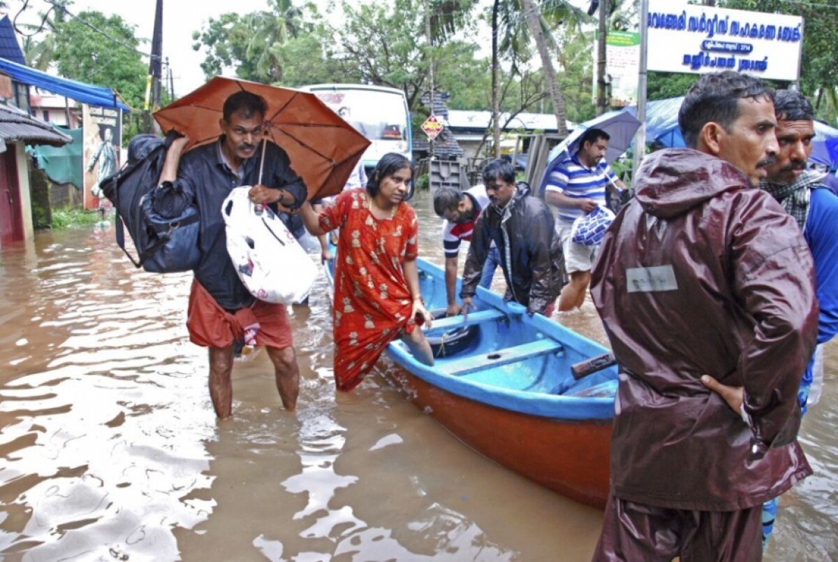 india-monsoon-flooding-14213-55e1090c6b7d4d9cace4ac7e126bacf3_97bb6f88.jpg