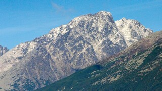 V Tatrách zahynuli dvaja slovenskí horolezci, neprežili pád zo skaly