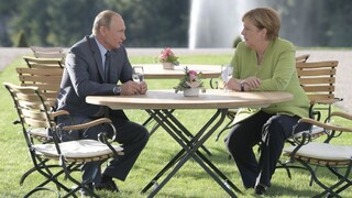 Merkelová sa stretla s Putinom, diskutovali o Ukrajine aj Sýrii