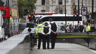 Obvinili muža, ktorý útočil autom. Prípad vyšetrujú ako terorizmus