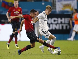 Odegaard mení dres, bude hrávať po boku Matúša Bera