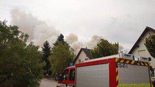 Evakuovali obyvateľov troch obcí, požiar sa rozšíril mimoriadne rýchlo