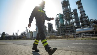 Sankcie ničia slovenskú ekonomiku. Slovnaft nevie zaručiť zásobovanie trhu ropnými produktami