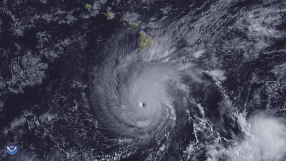 hurricane-lane-hawaii-35519-119ea7a5a7924bacaa64a908bcb8f578_148a1024.jpg