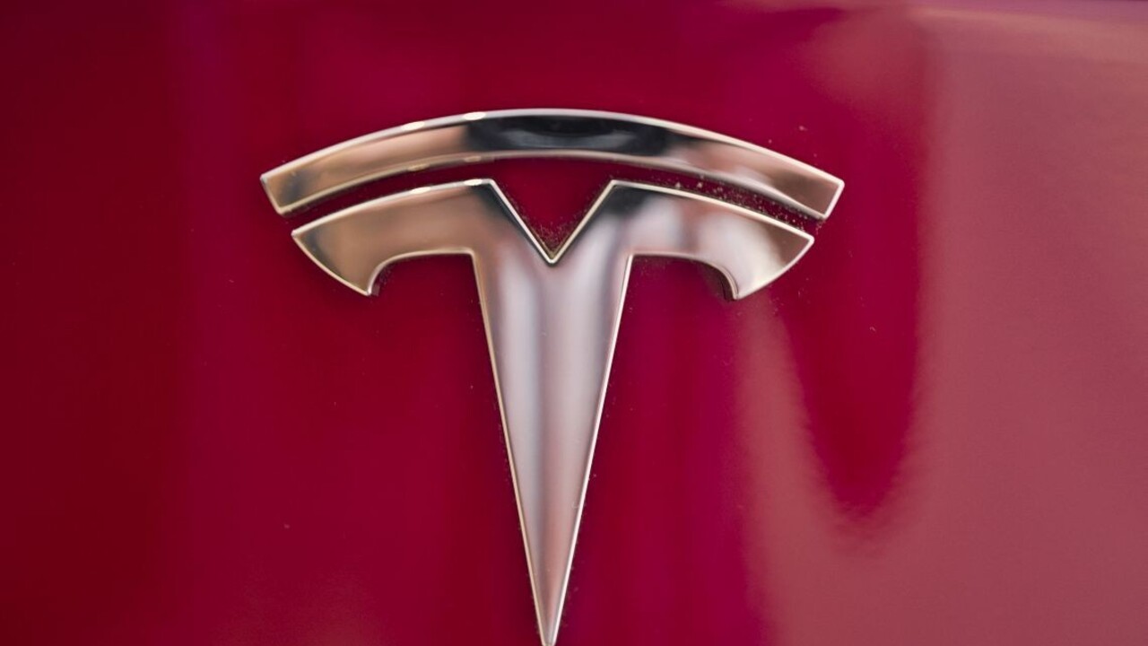 Tesla znak logo ilu 1140 px (SITA/AP)
