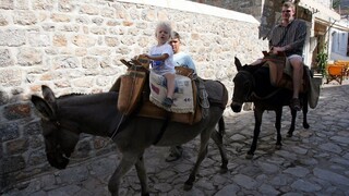 Turistický ostrov je stále bez vody i elektriny, ponoril sa do tmy