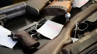 Polícia čelí najtrápnejšiemu škandálu, namiesto zbraní má hračky