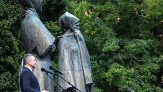 Vzopreli sme sa nacistom a ukázali jednotu, uviedol premiér o SNP