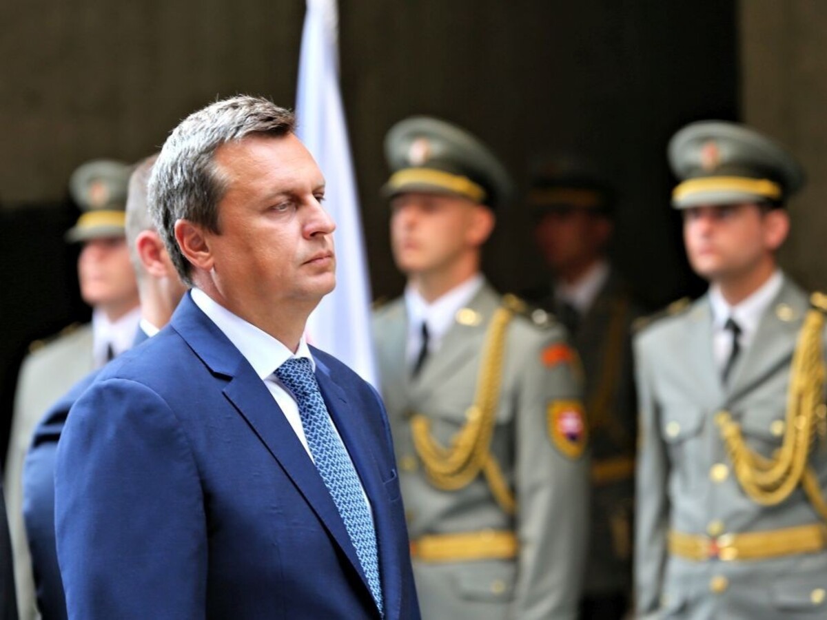 História nás má urobiť múdrejšími a nie rozdeľovať, vyhlásil Danko