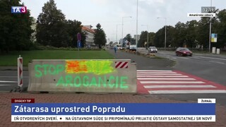 Zablokoval cestný pruh, chcel poukázať na dlhoročný spor