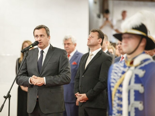 V parlamente si pripomenuli 26. výročie prijatia Ústavy SR