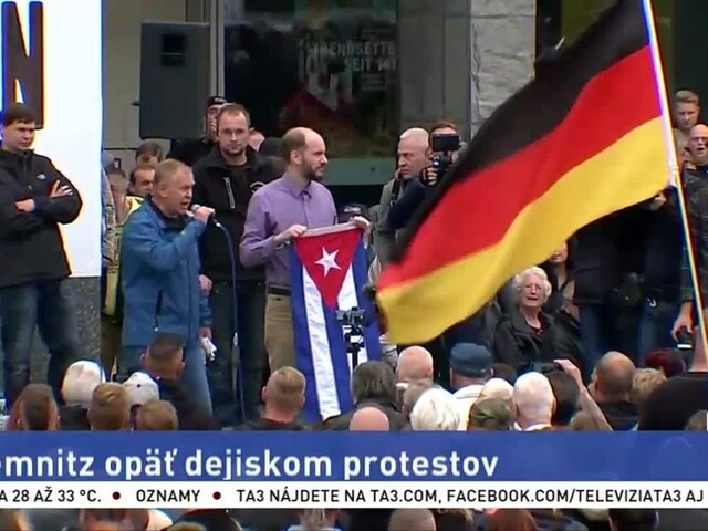 Chemnitz opäť dejiskom protestov, pochod predčasne ukončili