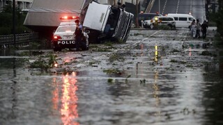 Na Japonsko udrel najsilnejší tajfún za posledné desaťročia