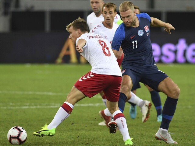 Slovenskí futbalisti vyhrali v bizarnom súboji, Dánom strelili 3 góly
