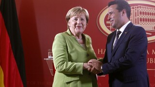 Merkelová vyzvala Macedóncov, aby hlasovali za vstup do EÚ a NATO
