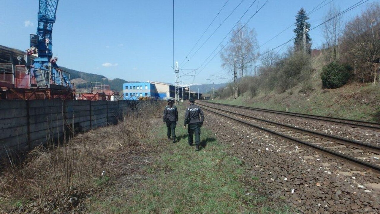 Našli mŕtvy manželský pár, polícia prosí o trpezlivosť