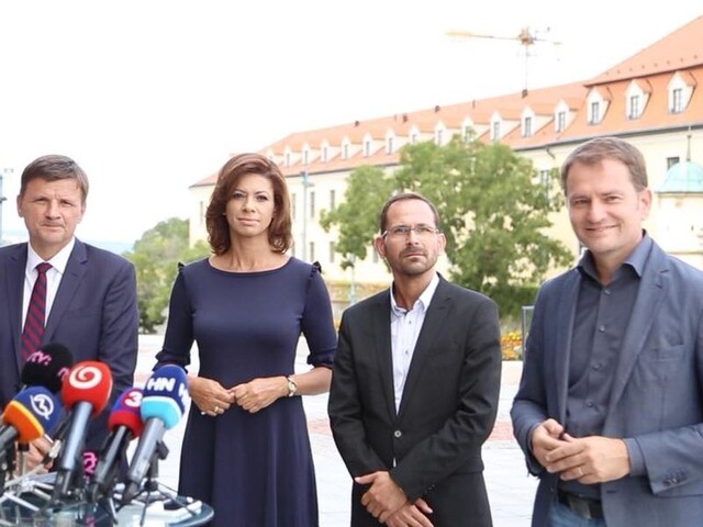 Primárky rozhodli. Opozícia si vybrala kandidáta na primátora Bratislavy