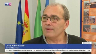 Španiel sa vrátil za prácou domov, obáva sa, že ho prepustia