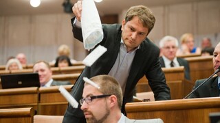 Predstavili etický kódex, ktorý bude upravovať správanie poslancov