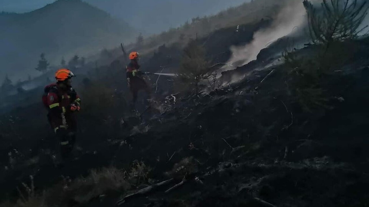 Na Horehroní bojujú s veľkým požiarom, zasiahol hektáre lesa