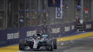 F1: Hamilton zničil konkurenciu a ukázal neskutočný výkon
