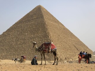 V Egypte objavili novú sfingu, je vytvorená z pieskovca