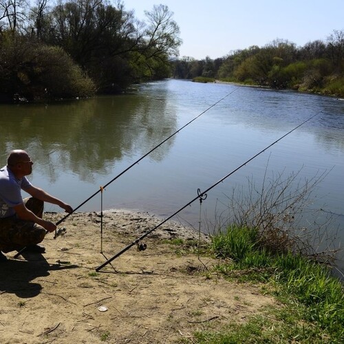 Z Hornádu vytiahli telá dvoch mŕtvych mužov, má ísť o rybárov