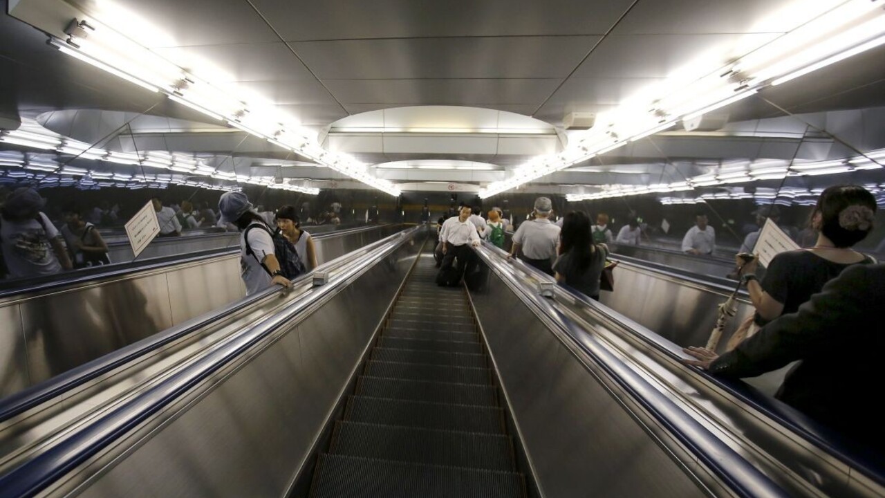 V metre vybuchol notebook, cestujúcich ovládla panika