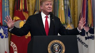 Čínske tovary čakajú ďalšie clá, Trump je nespokojný