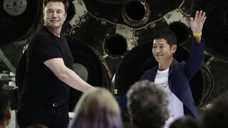 Okolo Mesiaca poletí miliardár, Musk zverejnil jeho identitu