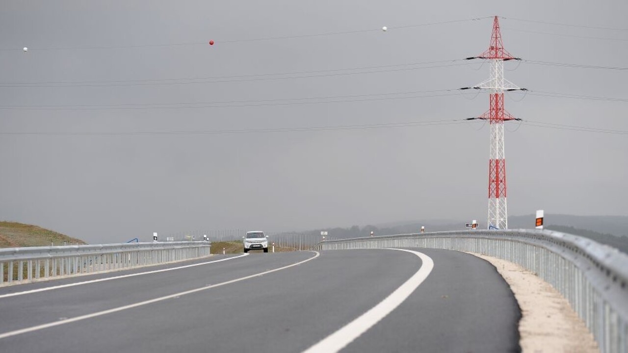 Rýchlostná cesta sa predraží, dôvody mali byť nepredvídateľné