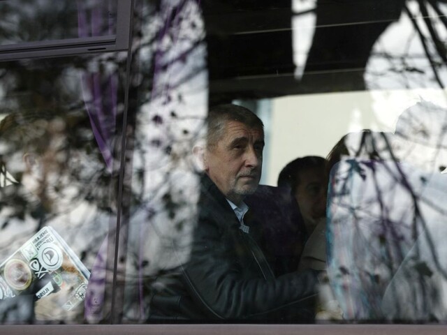 Česko prijme sýrske siroty, Babiš nečakane otočil