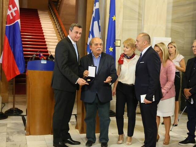 Danko v Grécku rokoval s prezidentom a dostal medailu parlamentu