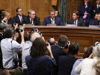Senátny výbor sudcu podržal, kandidatúru Kavanaugha schválil