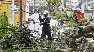 Japonsko bilancuje škody po tajfúne, ten postupuje na sever