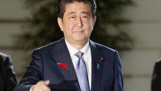 Japonský premiér urobil zmeny, vymenil polovicu ministrov
