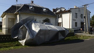 Do zemplínskej obce prišli po smršti vojaci aj Pellegriniho vláda