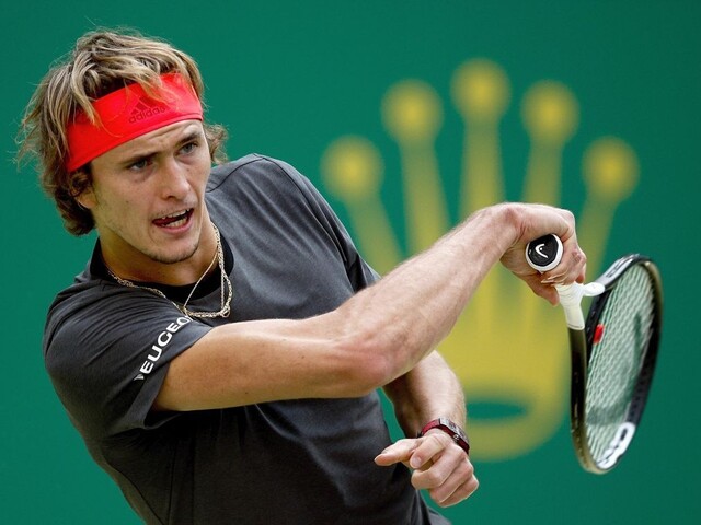 Zverev postúpil do štvrťfinále, odvrátil všetky brejkbaly