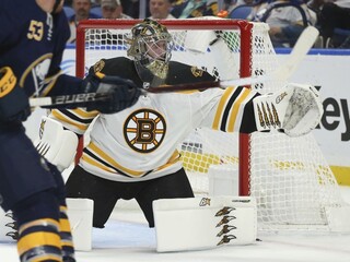 NHL: Boston si pripísal ďalšie víťazstvo, strely blokoval Halák