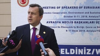 Danka vyzvali, nech sprístupní prácu. Nie je utajená, reagoval