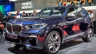 BMW X5: Keď v teréne sadne na brucho, pruženie sa automaticky dvihne ešte o 3 cm