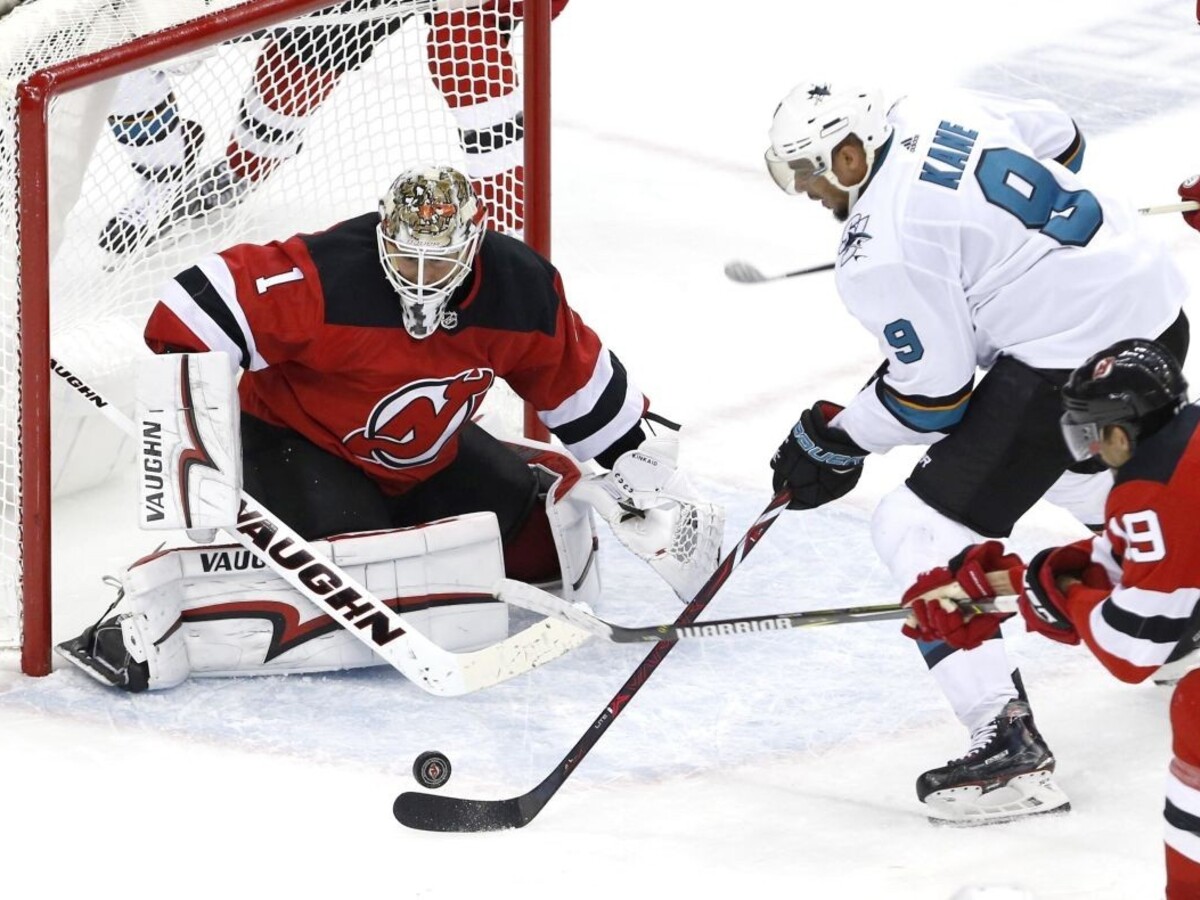 NHL: New Jersey naďalej bez prehry, Jets nastúpili bez Daňa