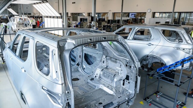 auto automobilka karoséria výroba 1140 px (SITA/Martin Havran)